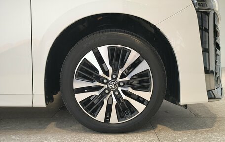 Toyota Vellfire II, 2019 год, 4 750 000 рублей, 19 фотография