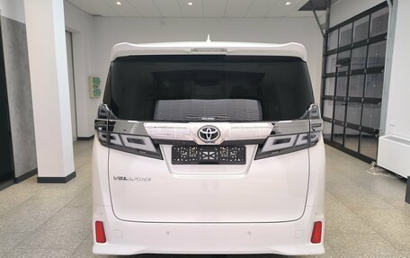 Toyota Vellfire II, 2019 год, 4 750 000 рублей, 10 фотография