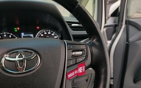Toyota Vellfire II, 2019 год, 4 750 000 рублей, 25 фотография
