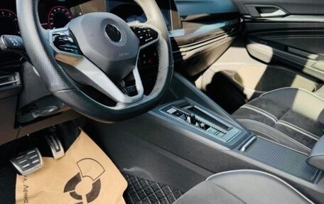 Volkswagen Golf VIII, 2022 год, 1 900 000 рублей, 7 фотография