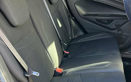 Ford Fiesta, 2016 год, 935 000 рублей, 11 фотография