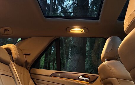 Mercedes-Benz M-Класс, 2015 год, 2 500 000 рублей, 9 фотография