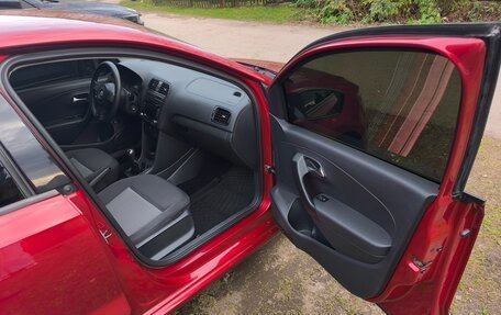 Volkswagen Polo VI (EU Market), 2012 год, 800 000 рублей, 4 фотография