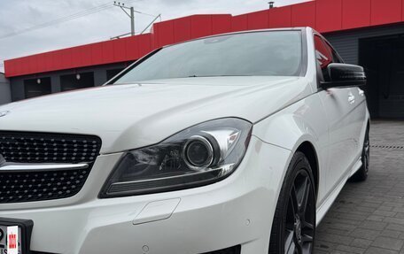Mercedes-Benz C-Класс, 2012 год, 1 750 000 рублей, 1 фотография