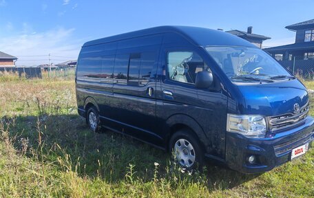 Toyota HiAce H200, 2011 год, 3 650 000 рублей, 5 фотография
