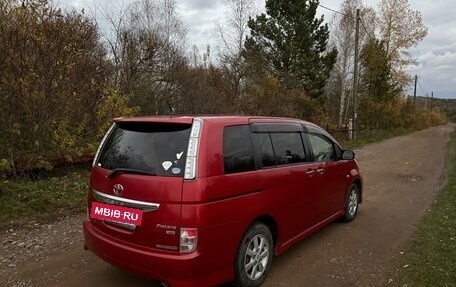 Toyota ISis I, 2011 год, 850 000 рублей, 3 фотография