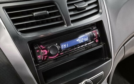 Hyundai Solaris II рестайлинг, 2014 год, 865 000 рублей, 13 фотография