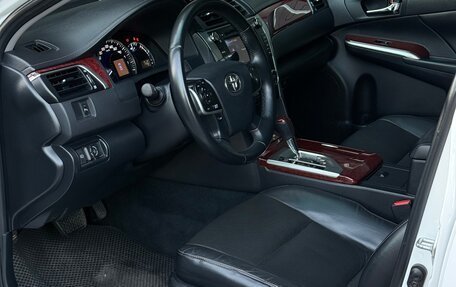 Toyota Camry, 2013 год, 1 750 000 рублей, 12 фотография