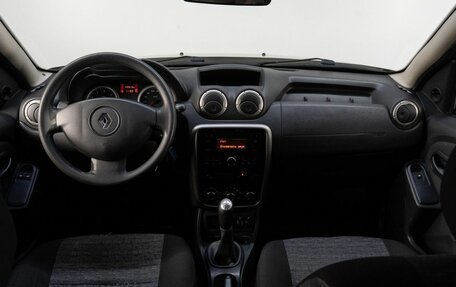Renault Duster I рестайлинг, 2014 год, 800 000 рублей, 18 фотография