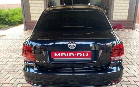 Volkswagen Polo VI (EU Market), 2015 год, 810 000 рублей, 2 фотография