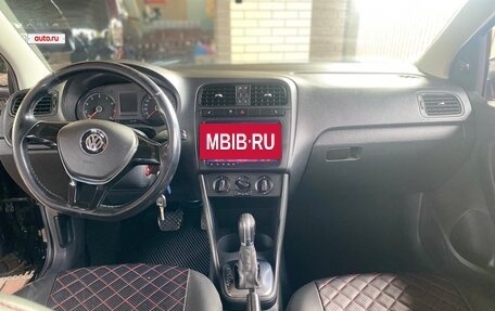 Volkswagen Polo VI (EU Market), 2015 год, 810 000 рублей, 7 фотография