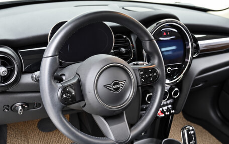 MINI Hatch, 2022 год, 1 840 000 рублей, 9 фотография