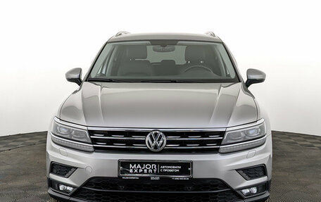 Volkswagen Tiguan II, 2018 год, 2 910 000 рублей, 2 фотография