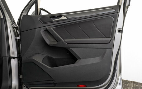Volkswagen Tiguan II, 2018 год, 2 910 000 рублей, 25 фотография
