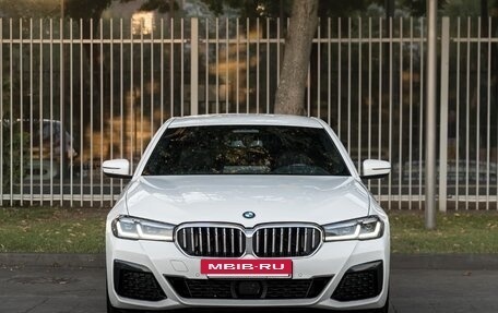 BMW 5 серия, 2020 год, 4 570 000 рублей, 2 фотография