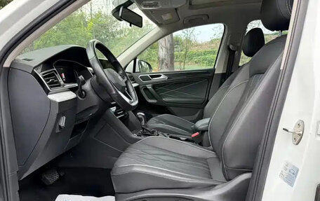 Volkswagen Tiguan II, 2023 год, 1 793 700 рублей, 7 фотография