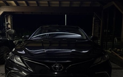 Toyota Camry, 2023 год, 4 200 000 рублей, 1 фотография