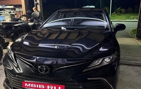 Toyota Camry, 2023 год, 4 200 000 рублей, 2 фотография