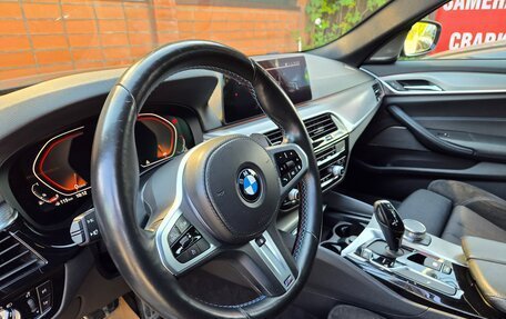 BMW 5 серия, 2019 год, 3 390 000 рублей, 19 фотография
