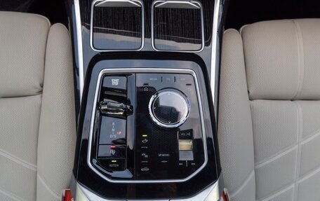 BMW 7 серия, 2025 год, 13 590 001 рублей, 19 фотография