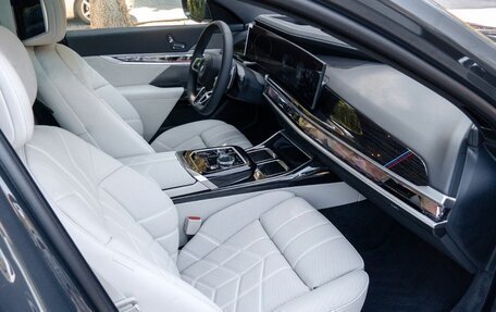 BMW 7 серия, 2025 год, 13 590 001 рублей, 20 фотография