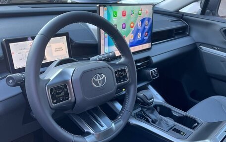 Toyota RAV4, 2026 год, 4 350 000 рублей, 31 фотография