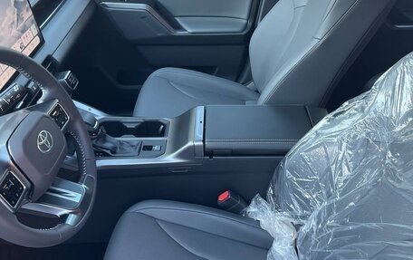 Toyota RAV4, 2026 год, 4 350 000 рублей, 32 фотография