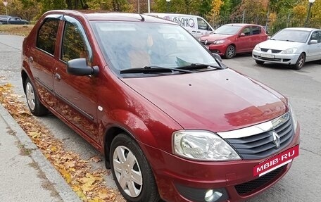 Renault Logan I, 2012 год, 385 000 рублей, 2 фотография