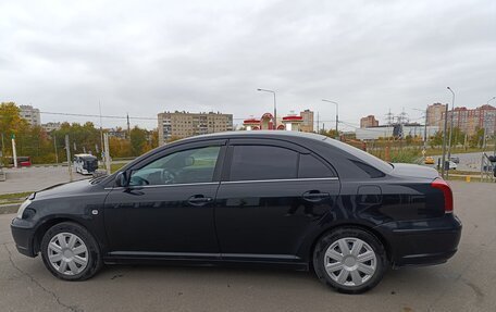 Toyota Avensis III рестайлинг, 2004 год, 599 000 рублей, 3 фотография