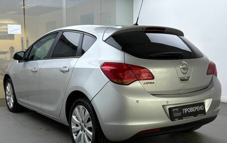 Opel Astra J, 2011 год, 499 000 рублей, 8 фотография