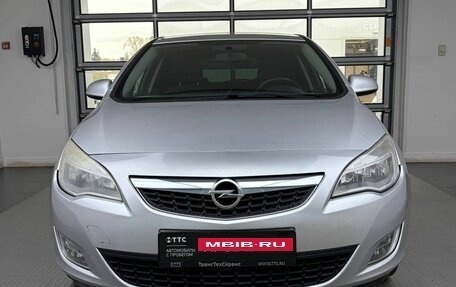 Opel Astra J, 2011 год, 499 000 рублей, 2 фотография