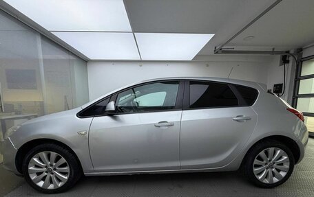 Opel Astra J, 2011 год, 499 000 рублей, 10 фотография