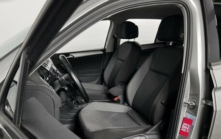 Volkswagen Tiguan II, 2020 год, 2 370 000 рублей, 10 фотография