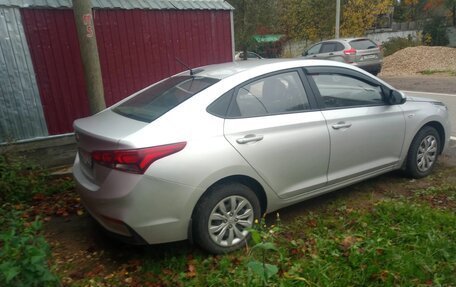 Hyundai Solaris II рестайлинг, 2019 год, 1 250 000 рублей, 3 фотография
