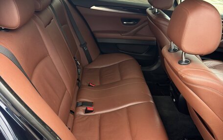 BMW 5 серия, 2013 год, 1 300 000 рублей, 2 фотография