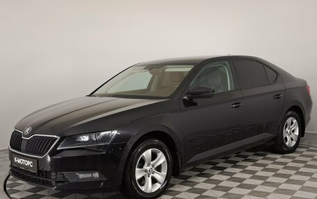 Skoda Superb III рестайлинг, 2018 год, 1 790 000 рублей, 1 фотография