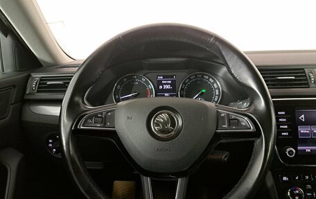 Skoda Superb III рестайлинг, 2018 год, 1 790 000 рублей, 14 фотография