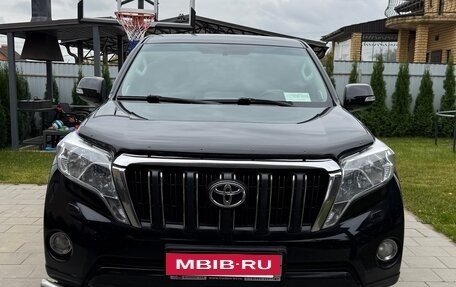 Toyota Land Cruiser Prado 150 рестайлинг 2, 2015 год, 3 400 000 рублей, 1 фотография