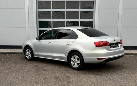 Volkswagen Jetta VI, 2014 год, 900 000 рублей, 3 фотография
