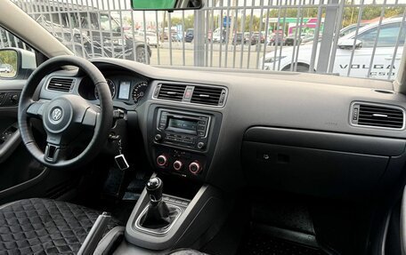 Volkswagen Jetta VI, 2014 год, 900 000 рублей, 15 фотография
