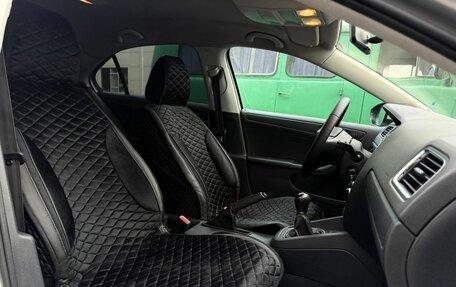 Volkswagen Jetta VI, 2014 год, 900 000 рублей, 11 фотография