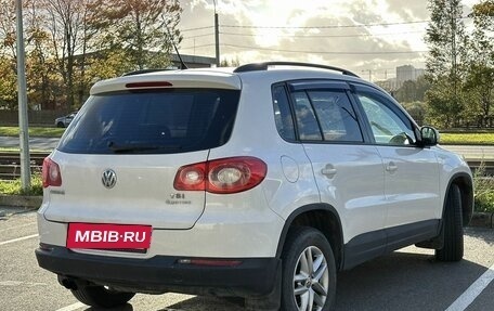 Volkswagen Tiguan I, 2011 год, 679 000 рублей, 6 фотография