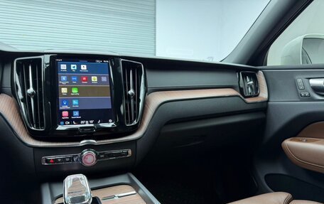Volvo XC60 II, 2022 год, 4 700 000 рублей, 6 фотография