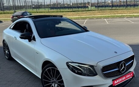 Mercedes-Benz E-Класс, 2017 год, 3 890 000 рублей, 7 фотография