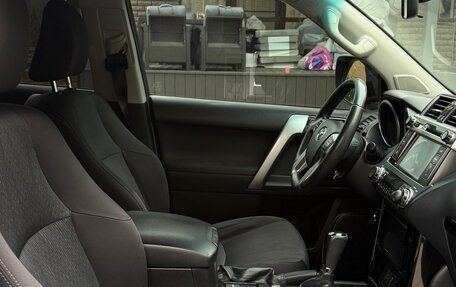 Toyota Land Cruiser Prado 150 рестайлинг 2, 2015 год, 3 400 000 рублей, 9 фотография
