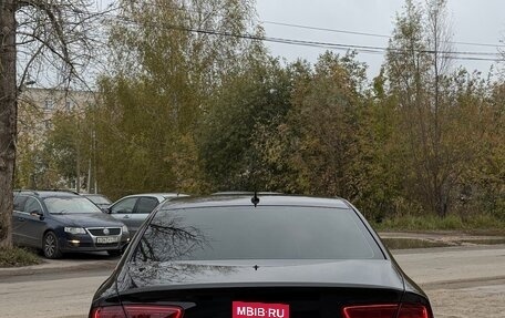 Audi A8, 2012 год, 1 350 000 рублей, 9 фотография