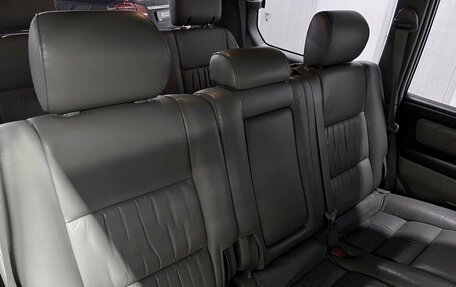 Toyota Land Cruiser 100 рестайлинг 2, 2005 год, 2 490 000 рублей, 12 фотография