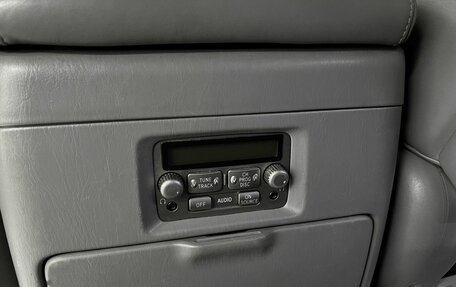 Toyota Land Cruiser 100 рестайлинг 2, 2005 год, 2 490 000 рублей, 24 фотография