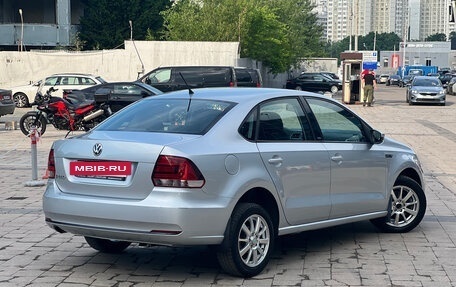Volkswagen Polo VI (EU Market), 2016 год, 990 000 рублей, 2 фотография