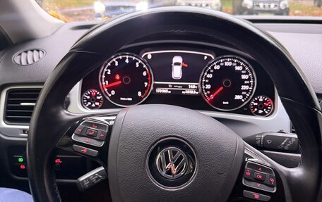 Volkswagen Touareg III, 2012 год, 2 300 000 рублей, 5 фотография